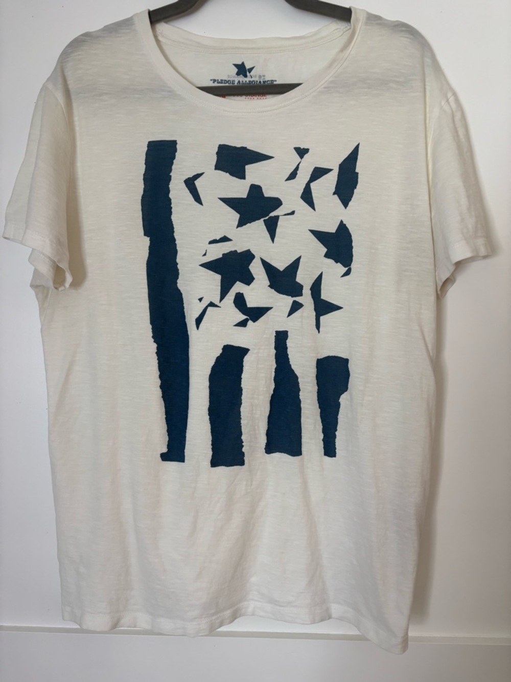 BOSS ORANGE White Tee with Navy Logo Print size large